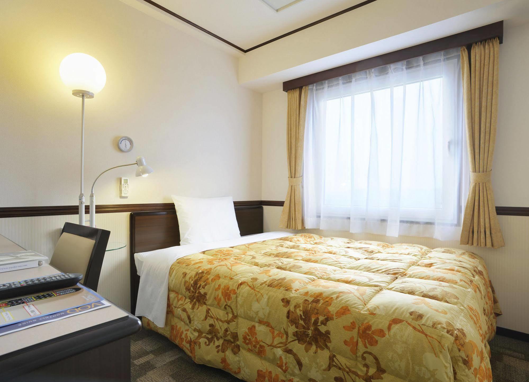 Toyoko Inn Shonan Hiratsuka Eki Kita Guchi No 2 Exterior photo