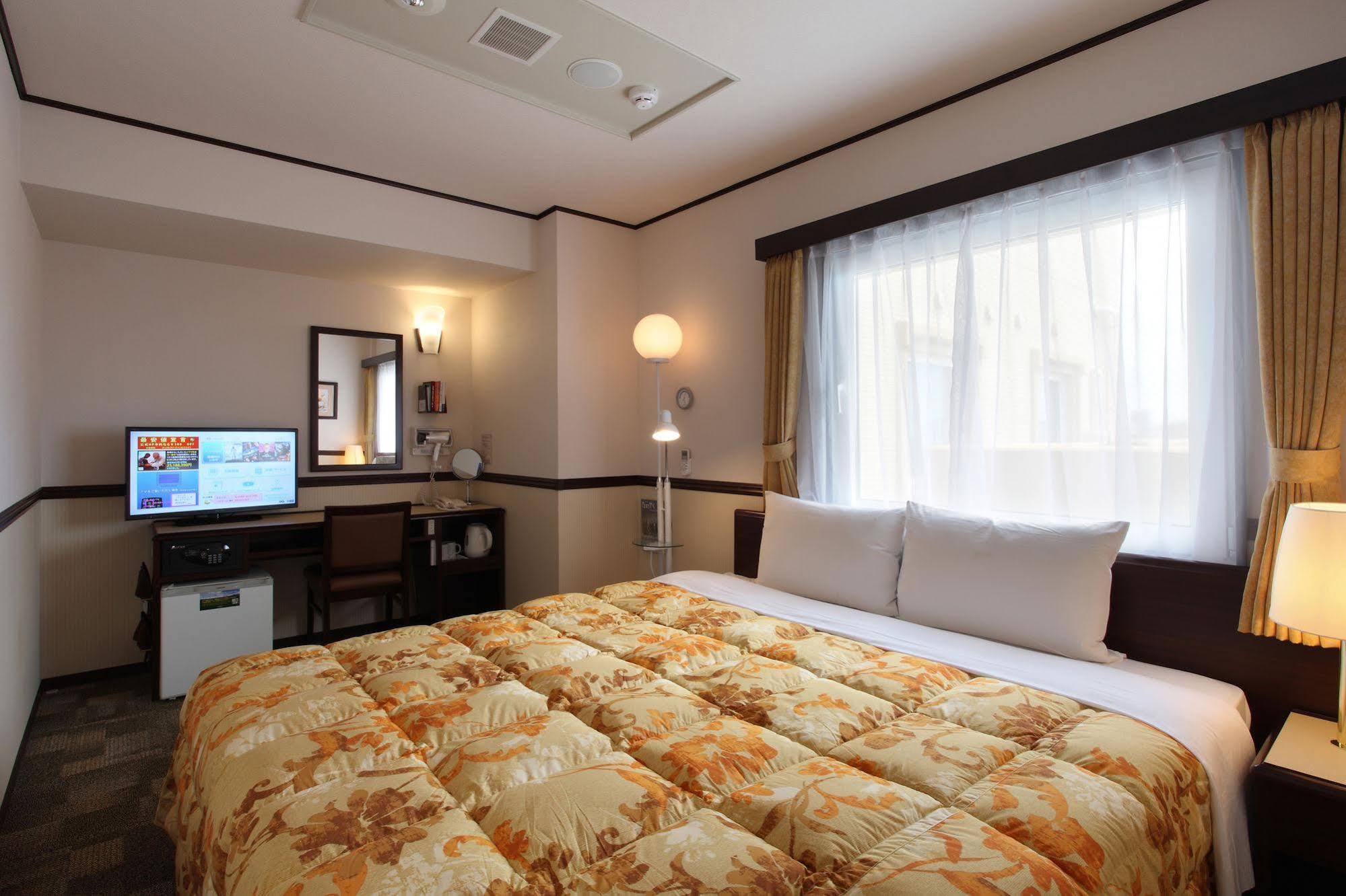 Toyoko Inn Shonan Hiratsuka Eki Kita Guchi No 2 Exterior photo